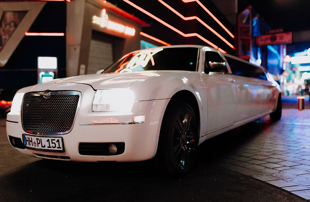 Partylimo-Chrysler 300c - weiß